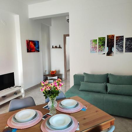 Oasis Apartments 페리사 외부 사진