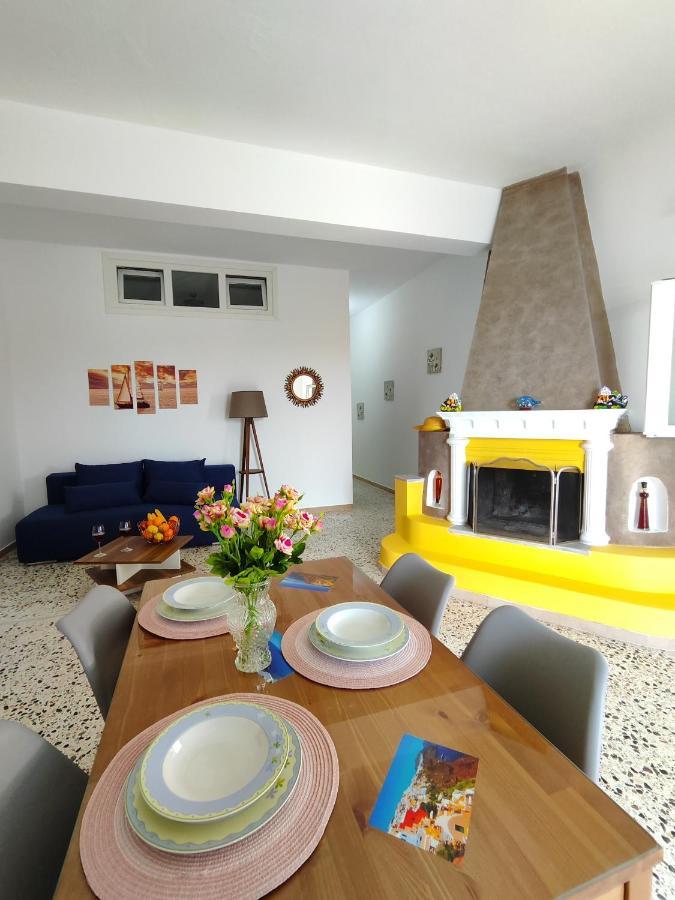 Oasis Apartments 페리사 외부 사진