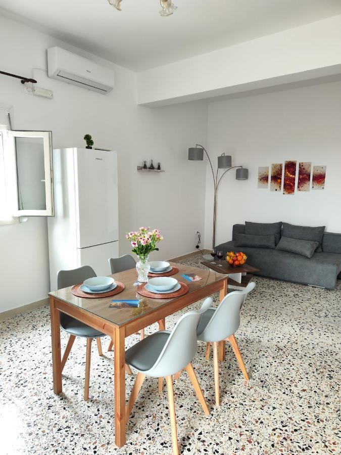 Oasis Apartments 페리사 외부 사진