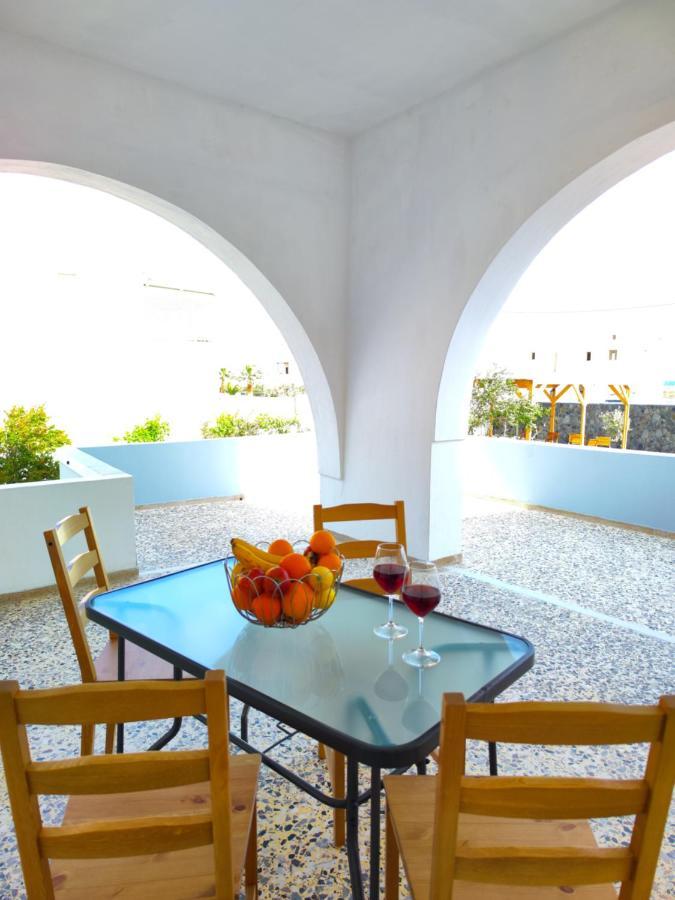 Oasis Apartments 페리사 외부 사진