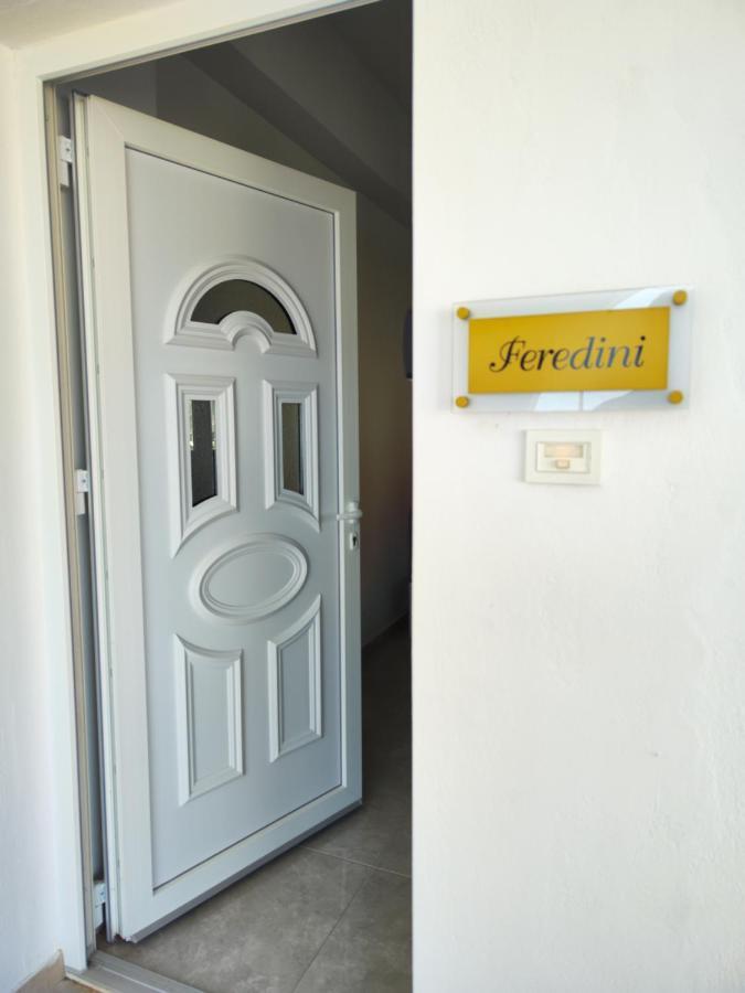 Oasis Apartments 페리사 외부 사진
