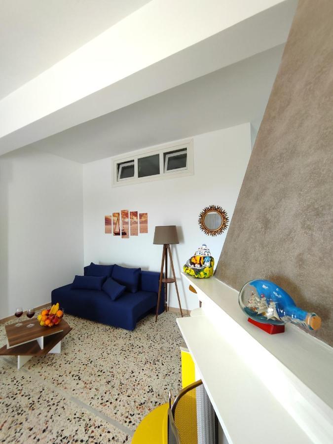 Oasis Apartments 페리사 외부 사진